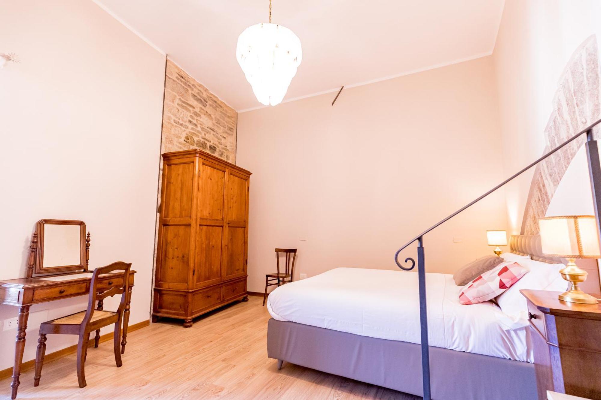 Appartamento In Centro Via Porta Fuga Spoleto Dış mekan fotoğraf